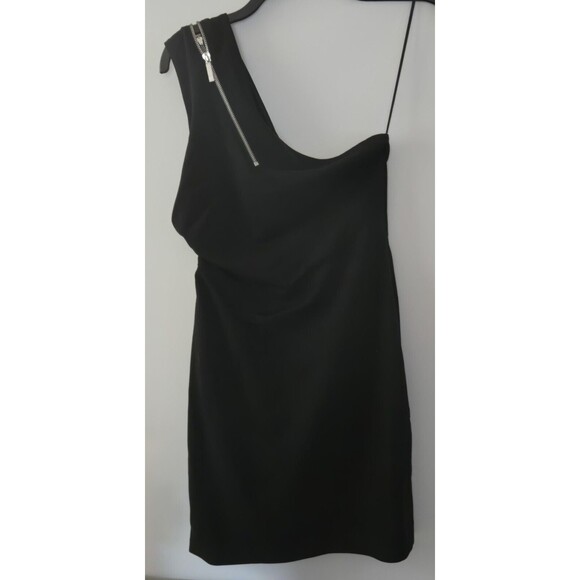 Stunning Halston "Little Black ZIPPER Dress" - size 4, one shoulder-NWOT - Picture 1 of 3